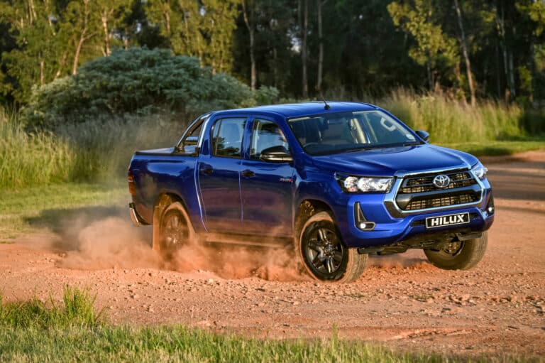 Read more about the article HILUX POSTS ITS HIGHEST TOTAL SALES IN 2021