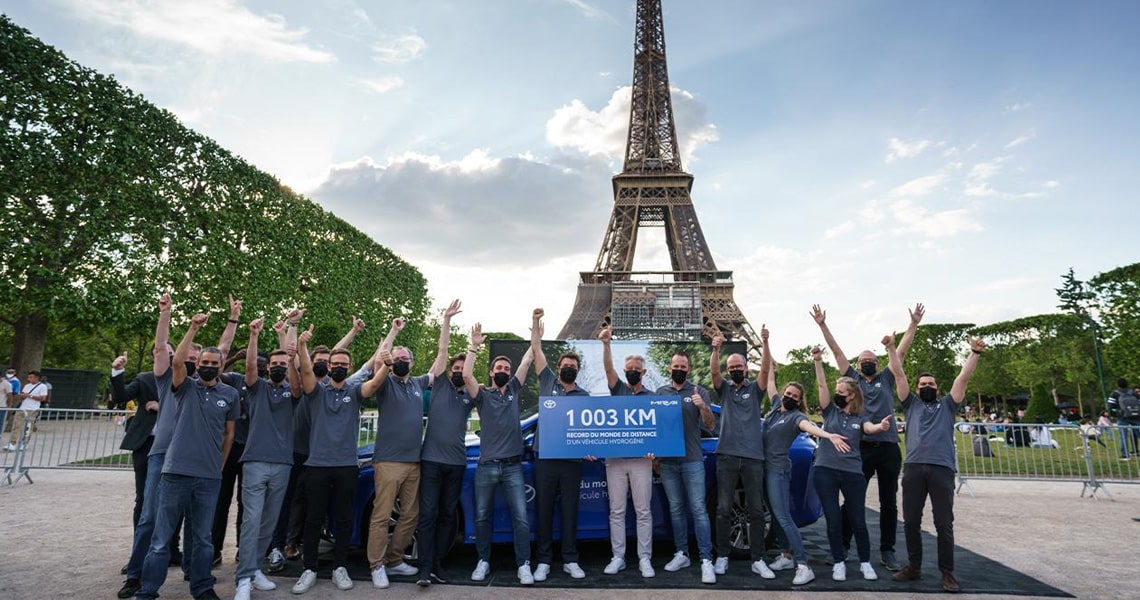 For the Mirai driving challenge, Toyota collaborated with Energy Observer, a company headquartered in France that conducts research on renewable energy. 